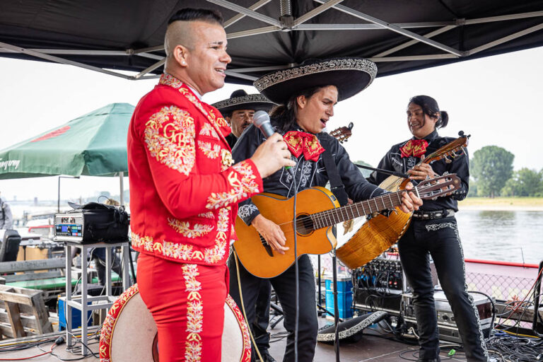 Viva Mexico Marachi Band (Geburtstagsüberraschung)